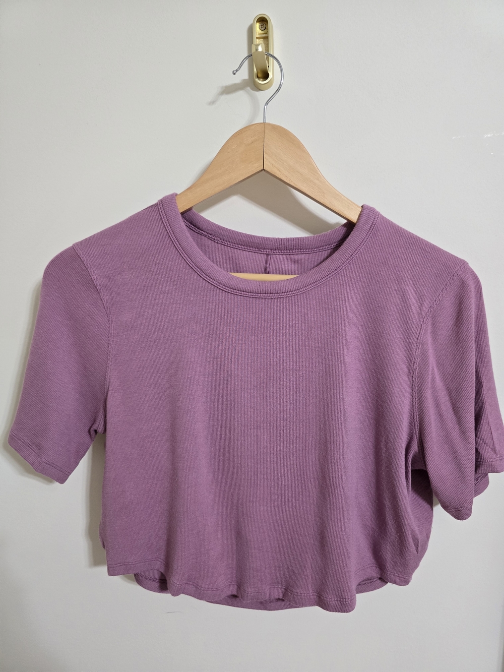 Lululemon Hold Tight Cropped T-Shirt in Lavender Dust